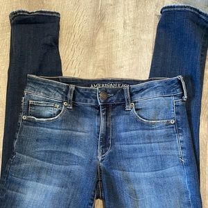 Dark Wash American Eagle Jeans
